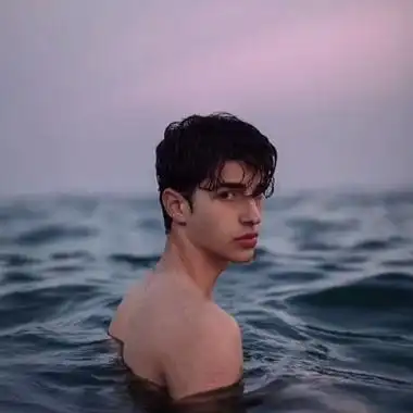 6686体育铁牌作者Jasper