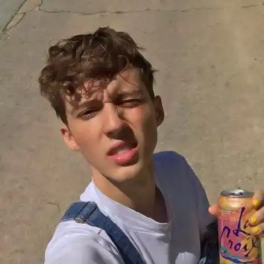 6686体育特邀作者Karen