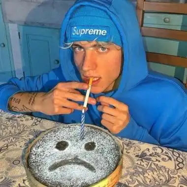 6686体育铁牌作者Logan