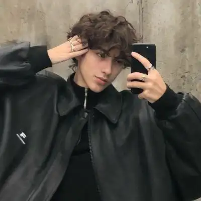 6686体育金牌作者Liam