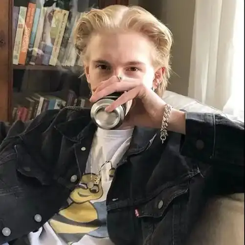 6686体育首席作者Connor