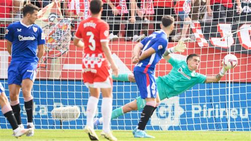 Girona đấu với Athletic Bilbao