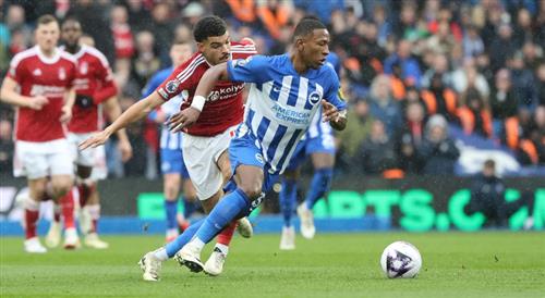 Brighton đấu với Nottingham Forest