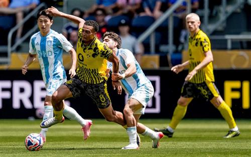 Dortmund đấu với Ulsan Hyundai