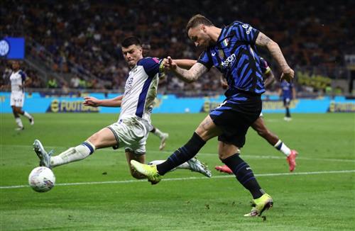 Inter Milan đấu với Hellas Verona