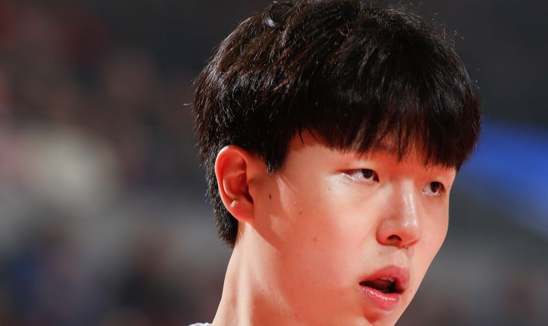 Người truyền thông: Lối chơi điền kinh của Trail Blazers có thể khiến Yang Hansen không thể thi đấu bình thường.