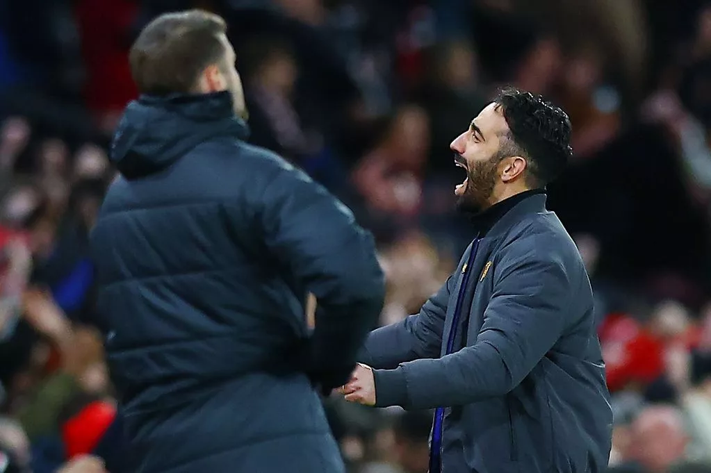 Neville: Đây là tuần tuyệt vời và quan trọng nhất kể từ khi Amorim dẫn dắt Manchester United