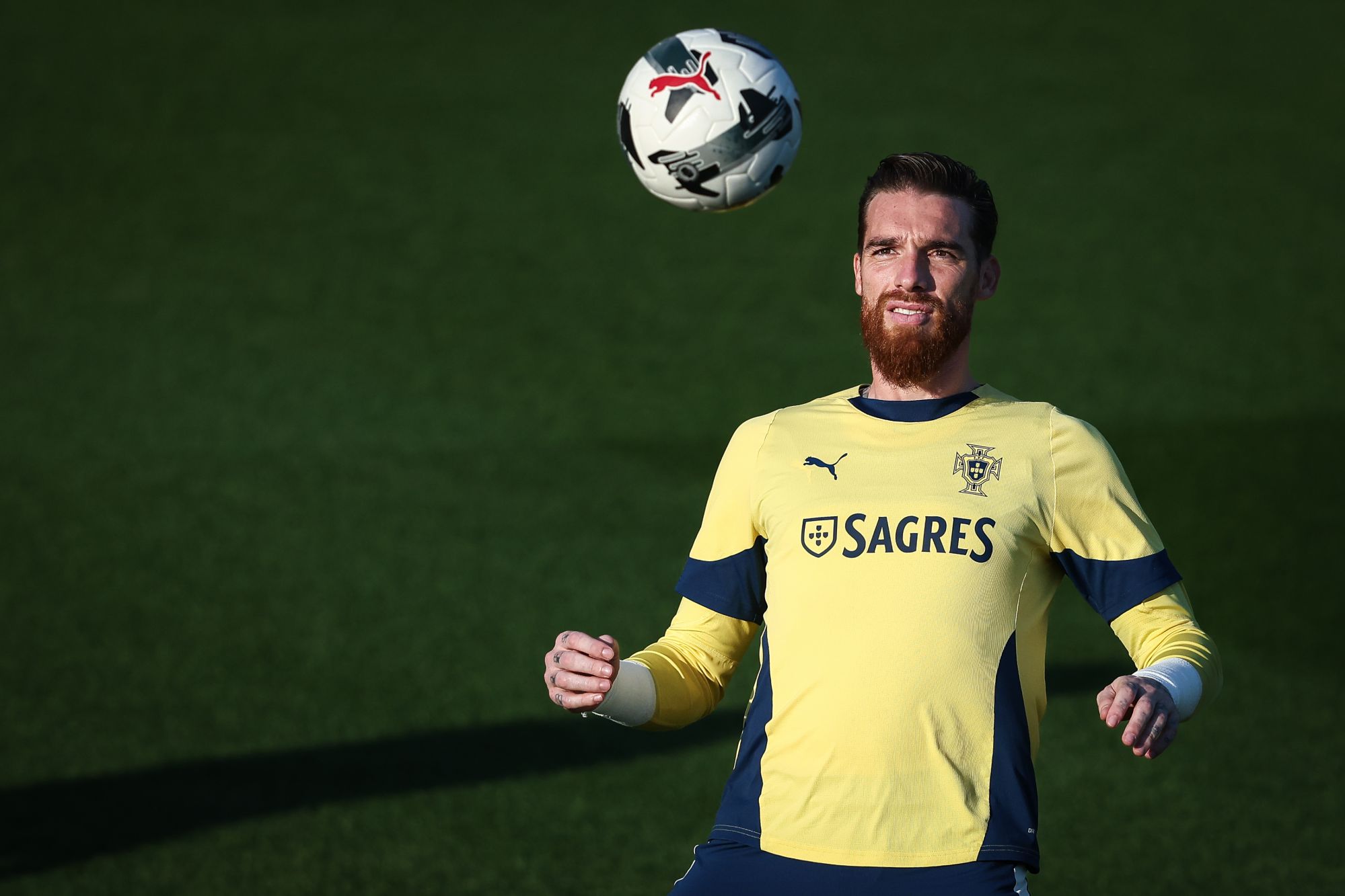 Quan chức đội tuyển Bồ Đào Nha: Thủ môn Sai của Wolves được phép rời đội do ông nội qua đời, Carvalho được thay thế