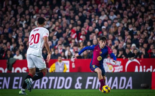 Sevilla đấu với Barcelona