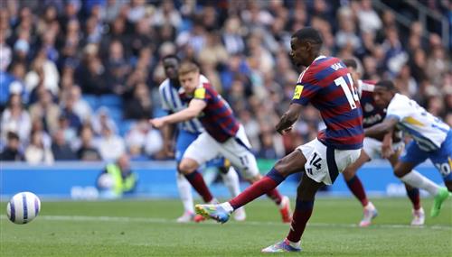 Brighton đấu với Newcastle United