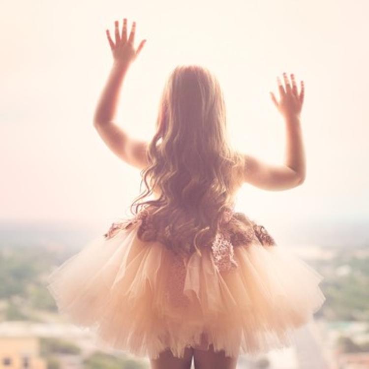 6686体育海外作者Riley