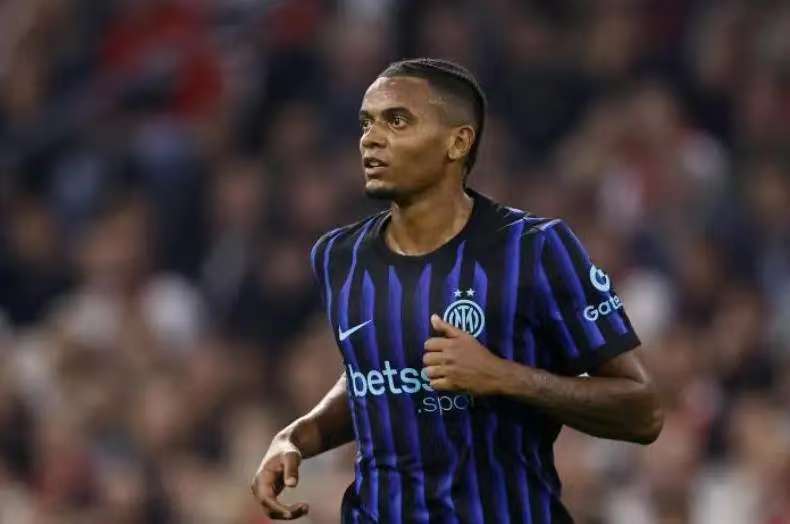 Akanji: Chúng tôi có quyền chủ động vượt qua vòng loại và chúng tôi thề sẽ ghi ba điểm và hy vọng tiếp tục ở lại Inter Milan